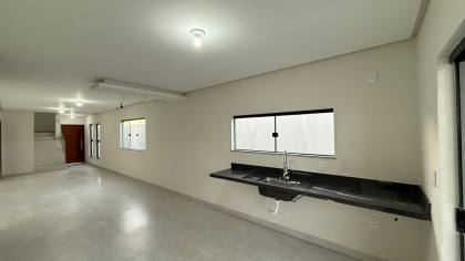 Excelente casa à venda– Condomínio Sol e Praia