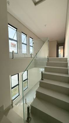 Excelente casa à venda– Condomínio Sol e Praia