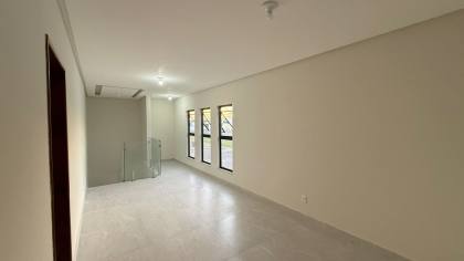 Excelente casa à venda– Condomínio Sol e Praia