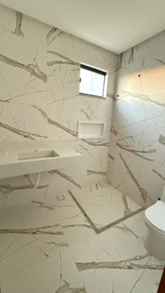 Excelente casa à venda– Condomínio Sol e Praia