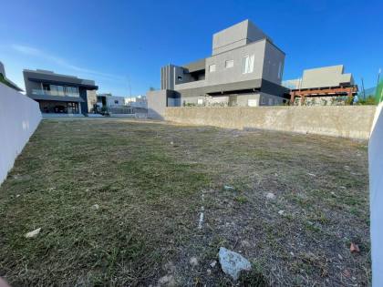 Lote à venda no Condomínio Tahaa Home Resort- Aruana