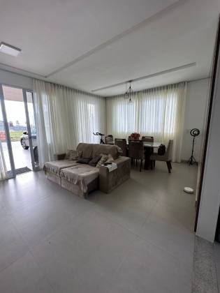 Excelente Casa à Venda – Condomínio Maluí Residence