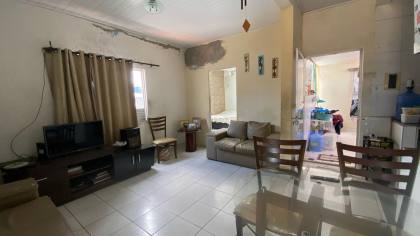 Casa à Venda - Bairro Luzia