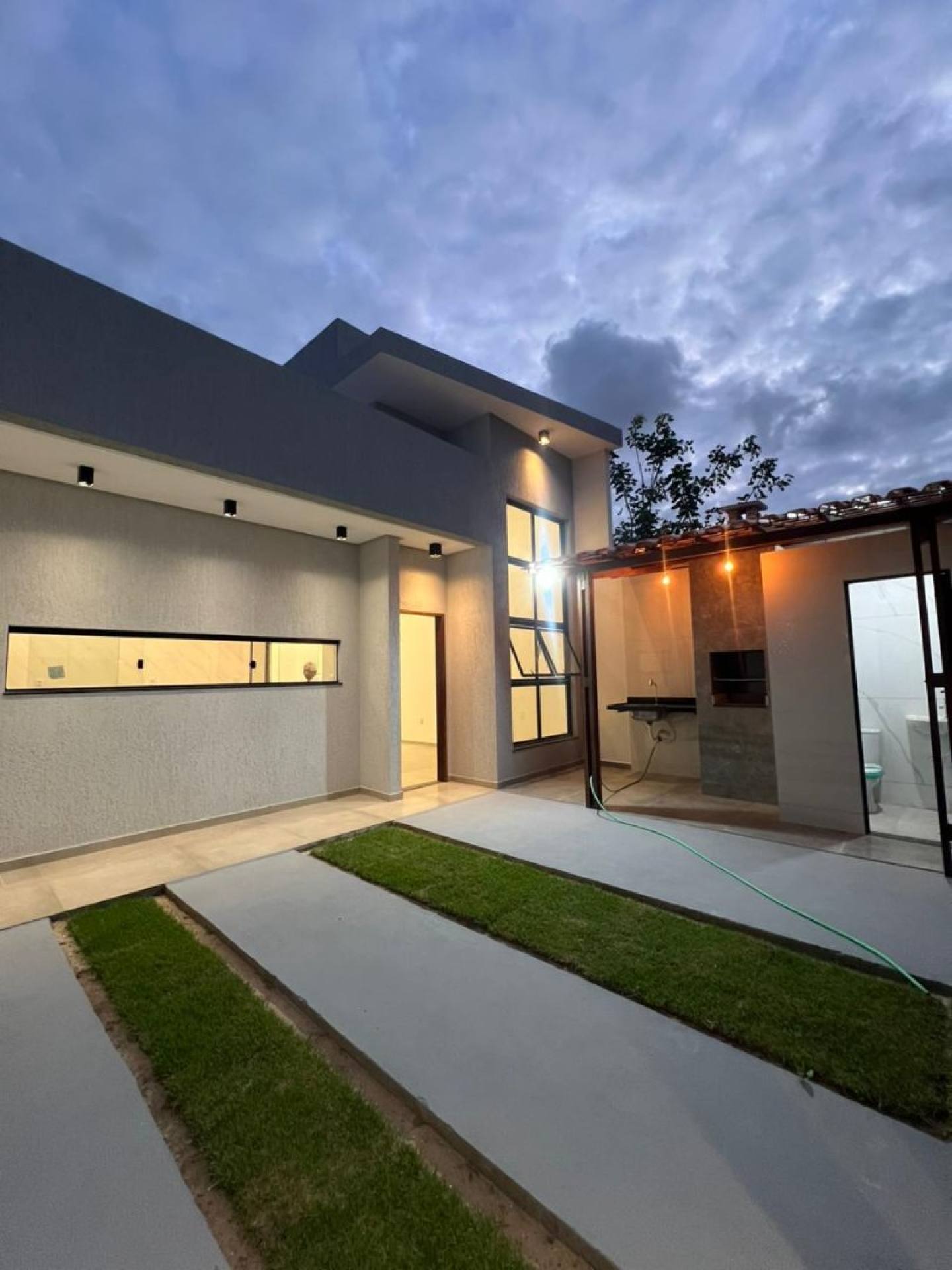 Casa nova à venda no Luar da Barra