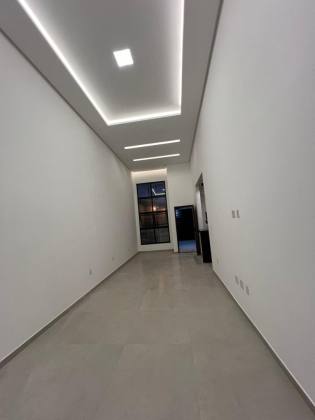 Casa nova à venda no Luar da Barra