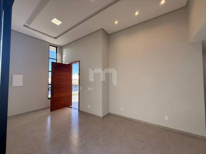 Excelente Casa à Venda — Condomínio Sol e Praia