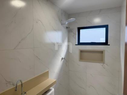 Excelente Casa à Venda — Condomínio Sol e Praia