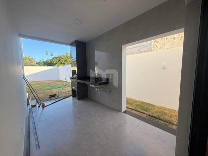 Excelente Casa à Venda — Condomínio Sol e Praia