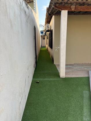 Casa à venda no bairro Aruana