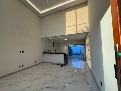 Casa Nova com PISCINA à venda no Maluí Residence!