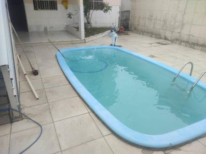 Casa com 2 Pavimentos e Piscina na Barra dos Coqueiros– Espaço e Conforto!
