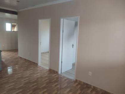 Casa com 2 Pavimentos e Piscina na Barra dos Coqueiros– Espaço e Conforto!