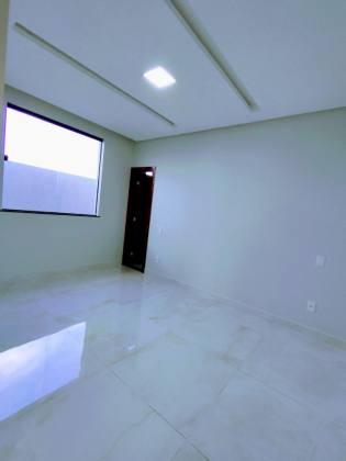 Casa Moderna com Pé Direito Alto no Condomínio Villaredo Barra – Viva Pé na Areia!