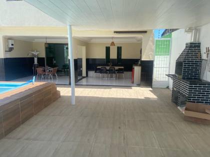 Casa Ampla na 13 de Julho – Oportunidade Única!