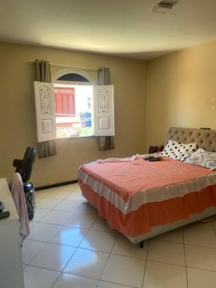 Casa Ampla na 13 de Julho – Oportunidade Única!