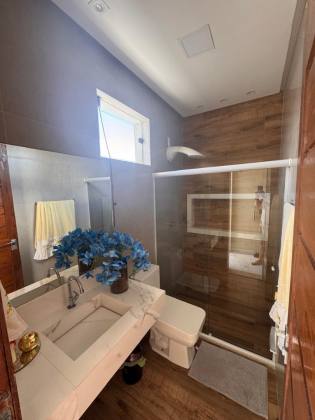 Excelente Casa no Condomínio Quintas da Barra