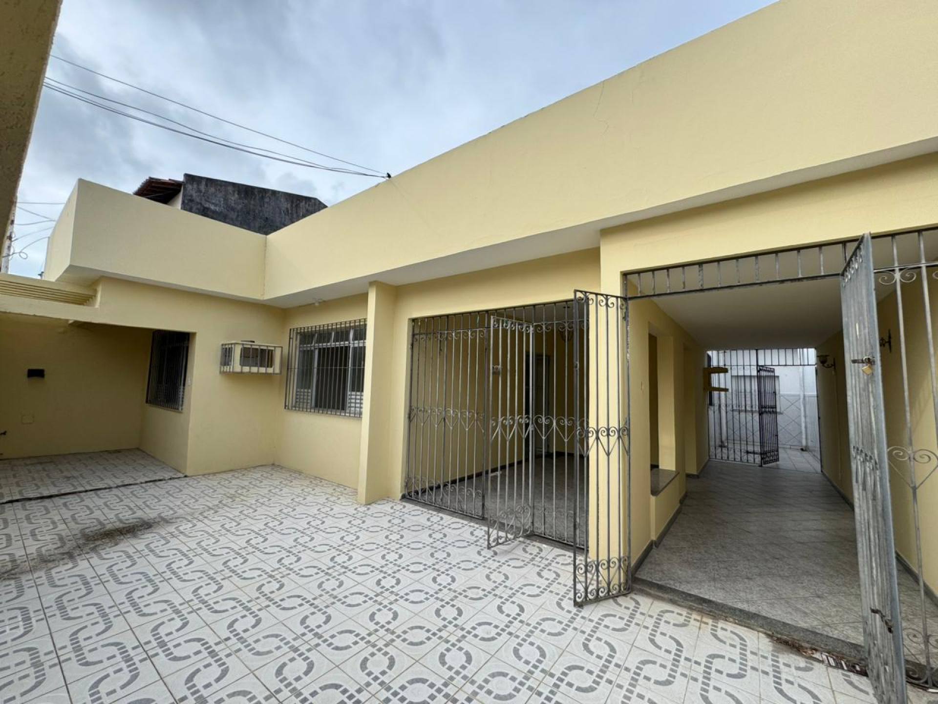 Casa Espaçosa no Conjunto Paulo Barreto – Bairro Pereira Lobo