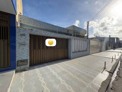 ​Oportunidade no Jabotiana! Casa no Conjunto Sol Nascente