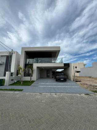 CASA À VENDA NO CONDOMÍNIO PADANG BEACH