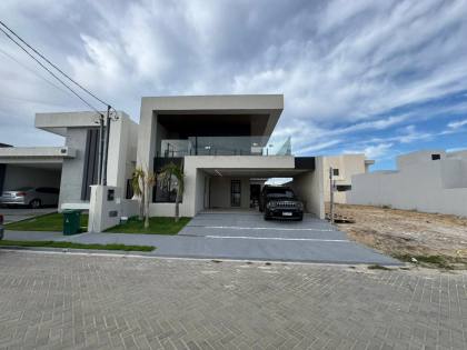 CASA À VENDA NO CONDOMÍNIO PADANG BEACH