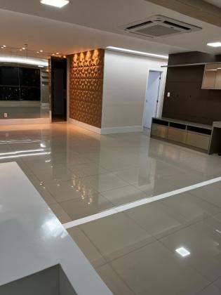 Apartamento a venda no Condomínio Renaissance - Alameda Das Árvores
