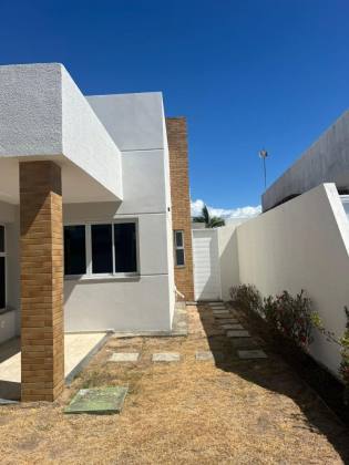 Casa à venda no Condomínio Costa Paradiso Club Residencial