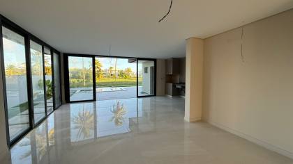 CASA À VENDA NO DAMHA - Barra dos Coqueiros