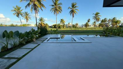 CASA À VENDA NO DAMHA - Barra dos Coqueiros