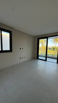 CASA À VENDA NO DAMHA - Barra dos Coqueiros
