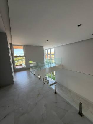 Casa de Alto padrão a venda no Damha com 4/4 Fundo Lago - Barra dos Coqueiros