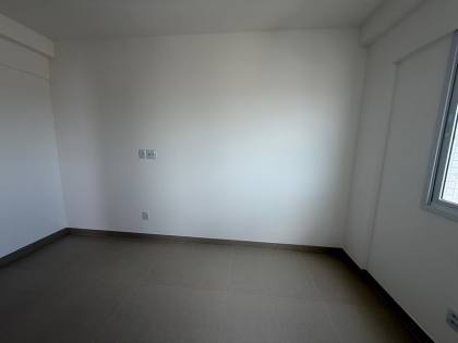 APARTAMENTO À VENDA NO BAYSIDE RESIDENCE - COROA DO MEIO