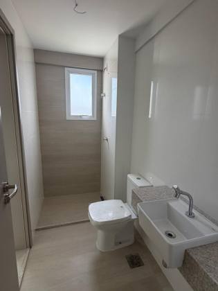 APARTAMENTO À VENDA NO BAYSIDE RESIDENCE - COROA DO MEIO