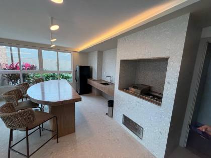 APARTAMENTO À VENDA NO BAYSIDE RESIDENCE - COROA DO MEIO