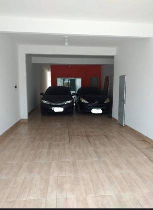 Casa a venda na Avenida Chanceler Osvaldo Aranha