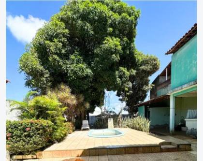 Casa em rua pública à Venda na Aruana