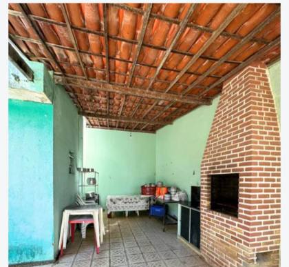 Casa em rua pública à Venda na Aruana