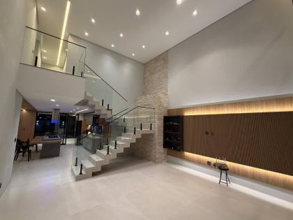 Casa a venda no Alphaville Sergipe - 4/4, piscina, acabamento diferenciado