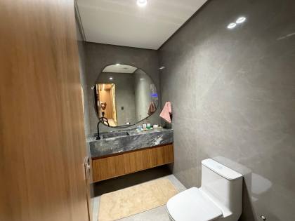 Casa a venda no Alphaville Sergipe - 4/4, piscina, acabamento diferenciado