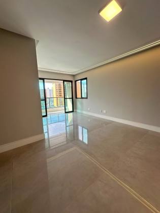 Apartamento à venda no Tivoli Residence
