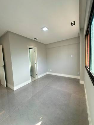 Apartamento à venda no Tivoli Residence