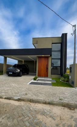 Casa à Venda – Condomínio Maluí Residence