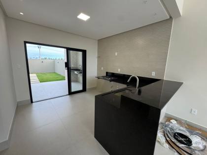 Casa à Venda – Condomínio Maluí Residence