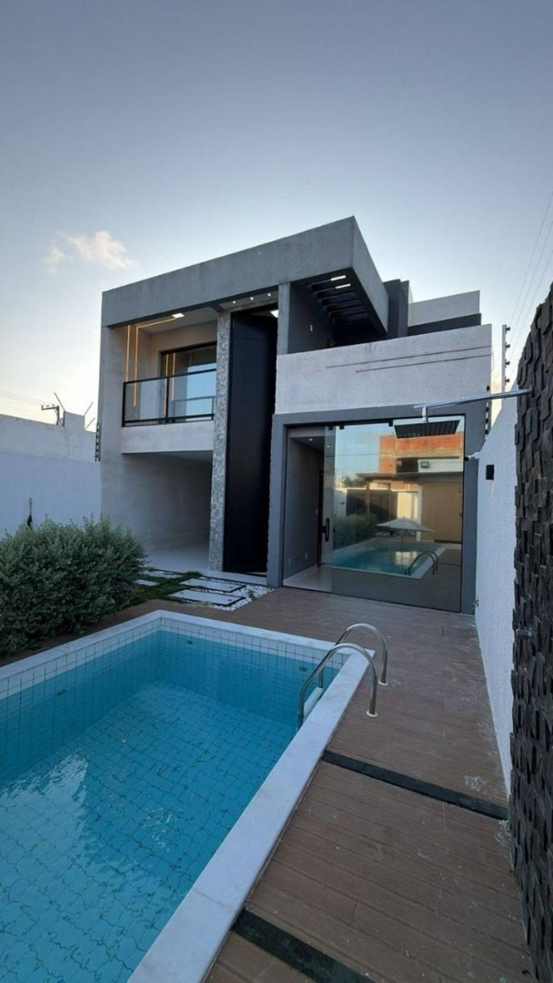 CASA NA ARUANA | CONFORTO, LAZER E SOFISTICAÇÃO