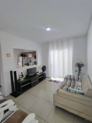 Casa Ampla á Venda no Luzia