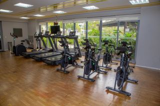 RG PERSONAL RESIDENCES