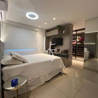 Apartamento à venda no condomínio La Madeleine