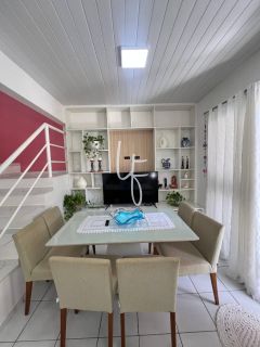 Casa Duplex Condomínio Jardim Damasco