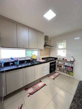Casa Duplex - Condomínio Montana Première
