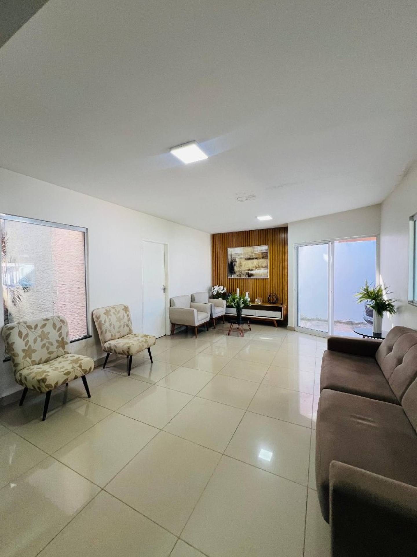 Casa de Rua - Av. Zequinha Freire