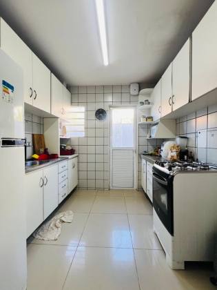 Casa de Rua - Av. Zequinha Freire